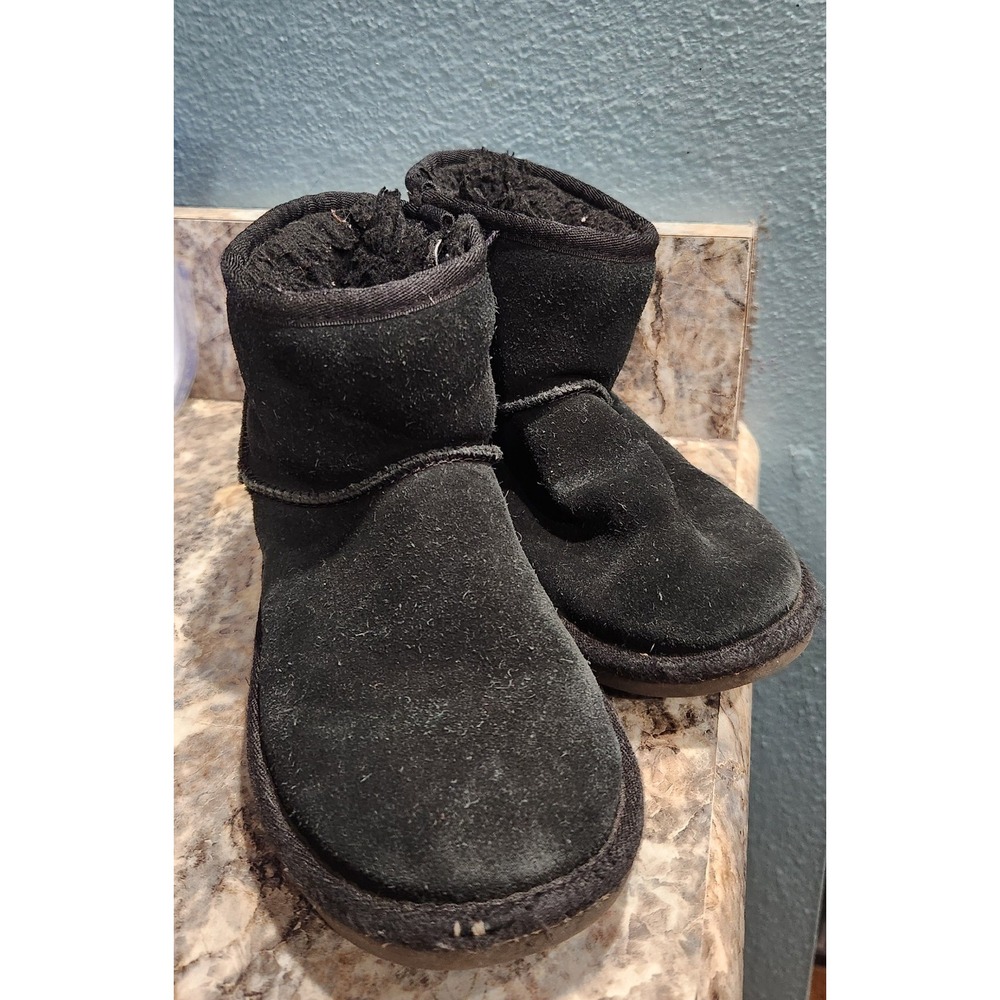 Koolaburra By UGG Girls Boots Size 13 Black Suede Mini Short Black Suede Fur
